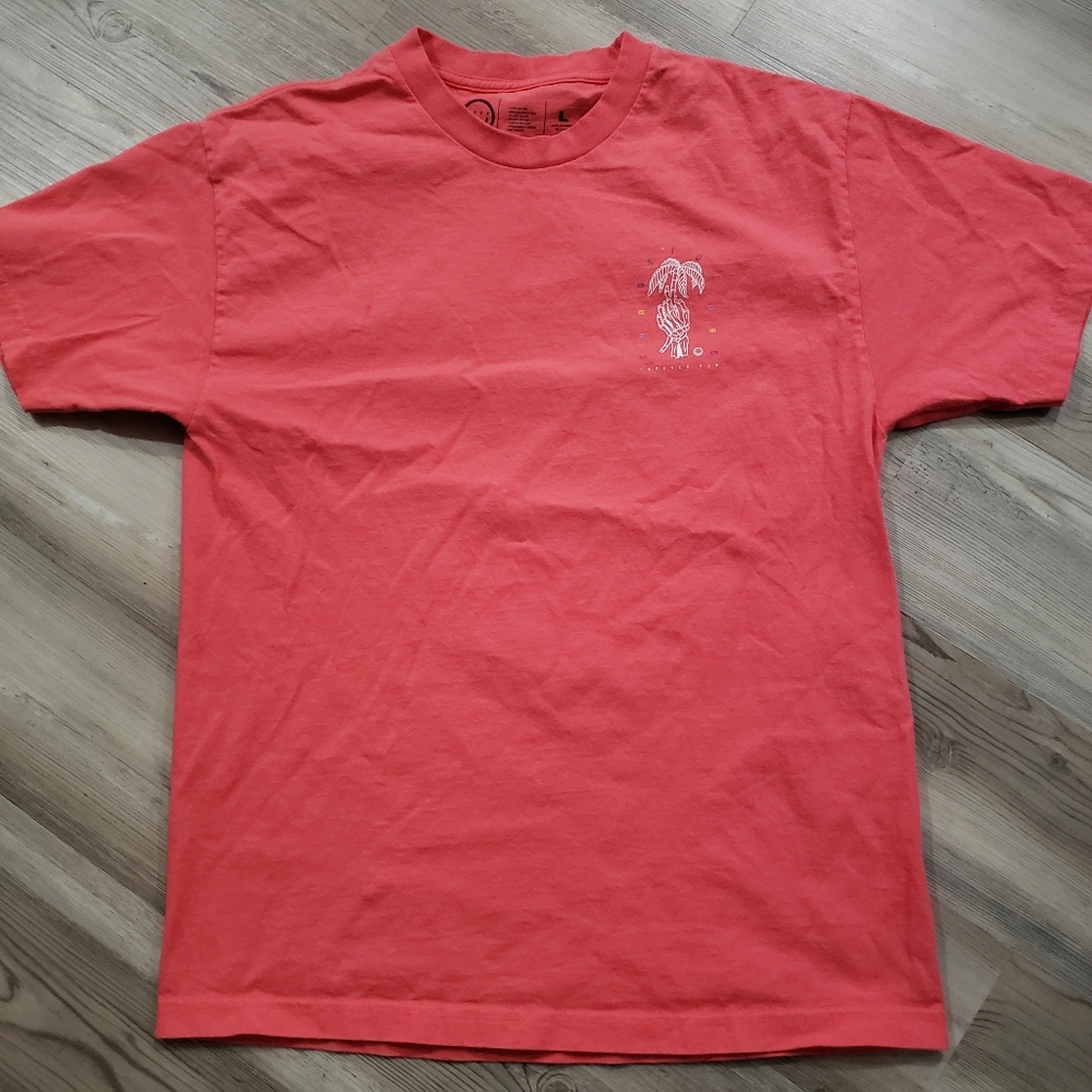 men's t-shirt by Neff shady future size large